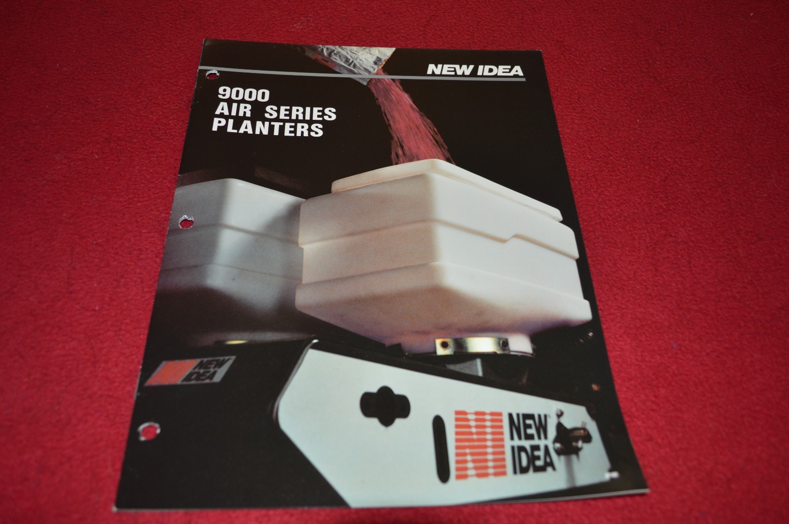 New Idea 9000 Series Air Planters Dealers Brochure DCPA
