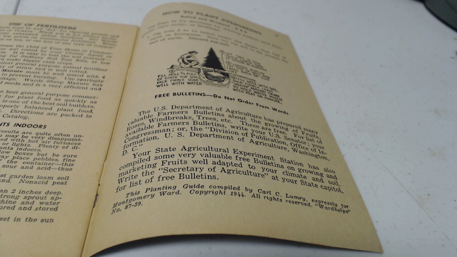 1944 Wards Planting Guide Booklet Montgomery Ward 31 pages