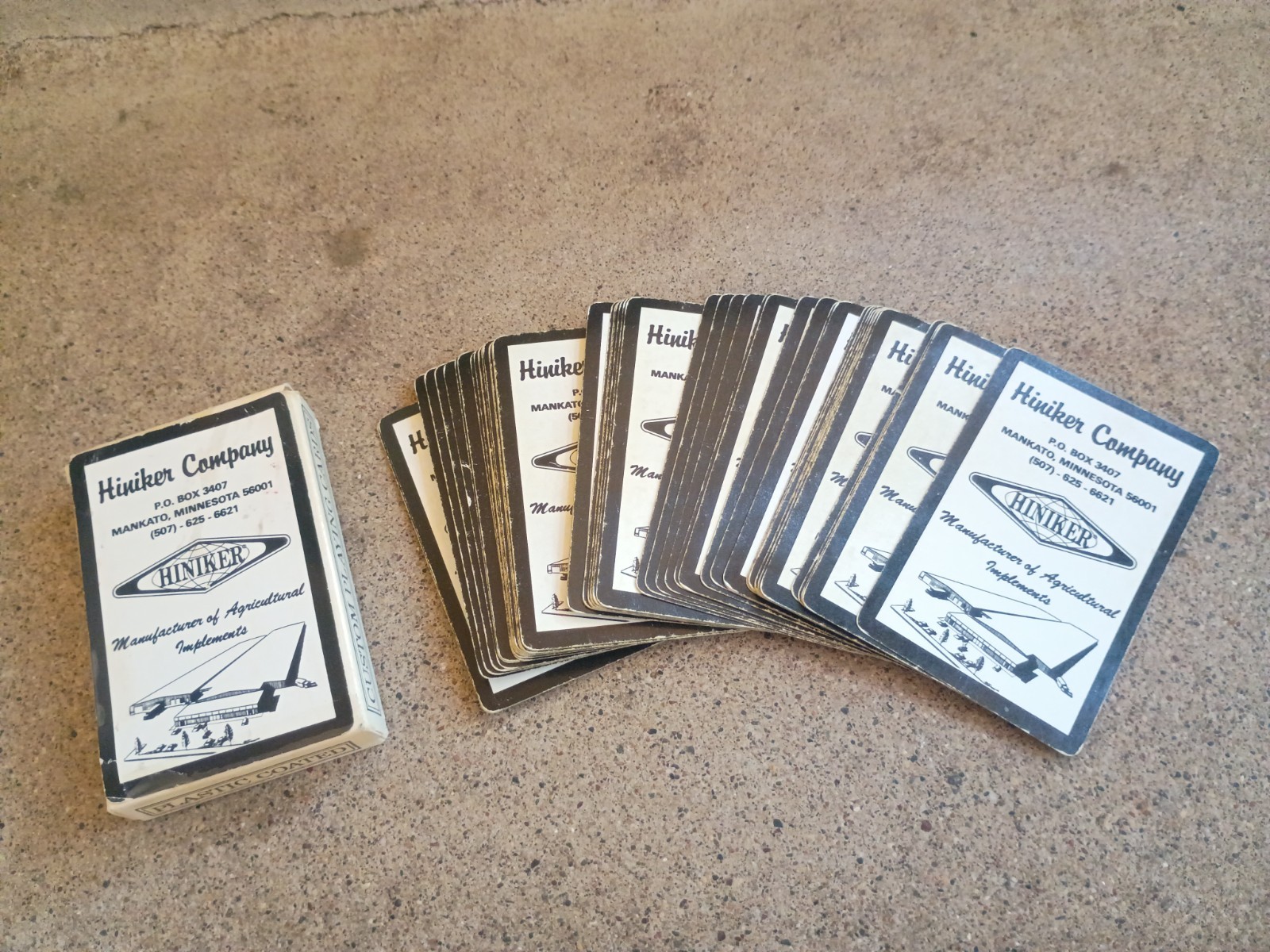 —Vtg Hiniker Company Mankato MN Deck of 54 playing cards Ag Implement Tractor