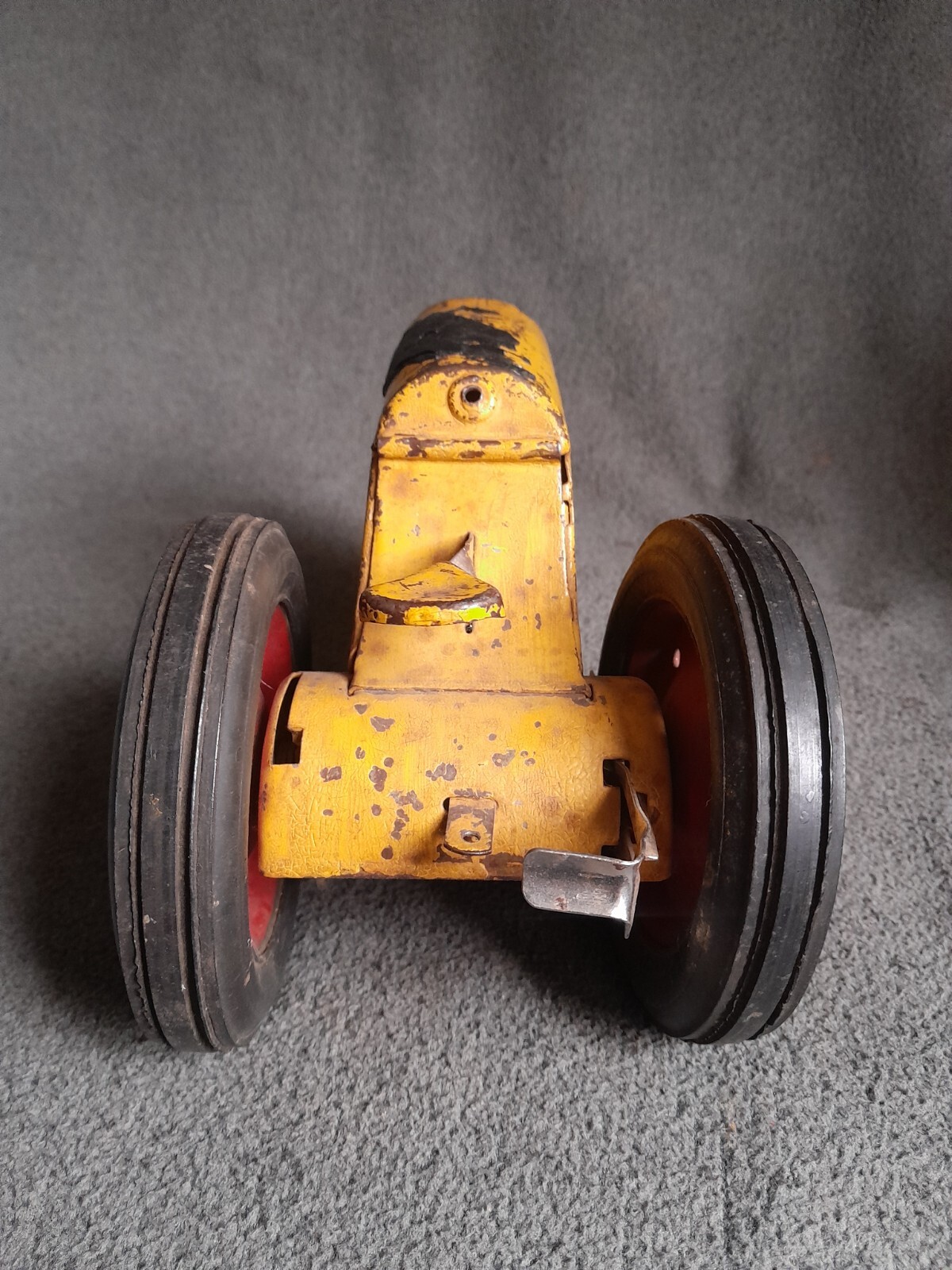 RARE 1946 SS Super Six Junior Pressed Steel Tractor Restorable Piece