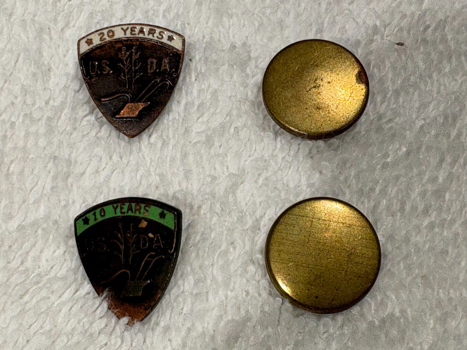 U.S. D.A. ~ VINTAGE U.S. DEPARTMENT OF AGRICULTURE ~ 10 & 20 YEAR LAPEL PIN