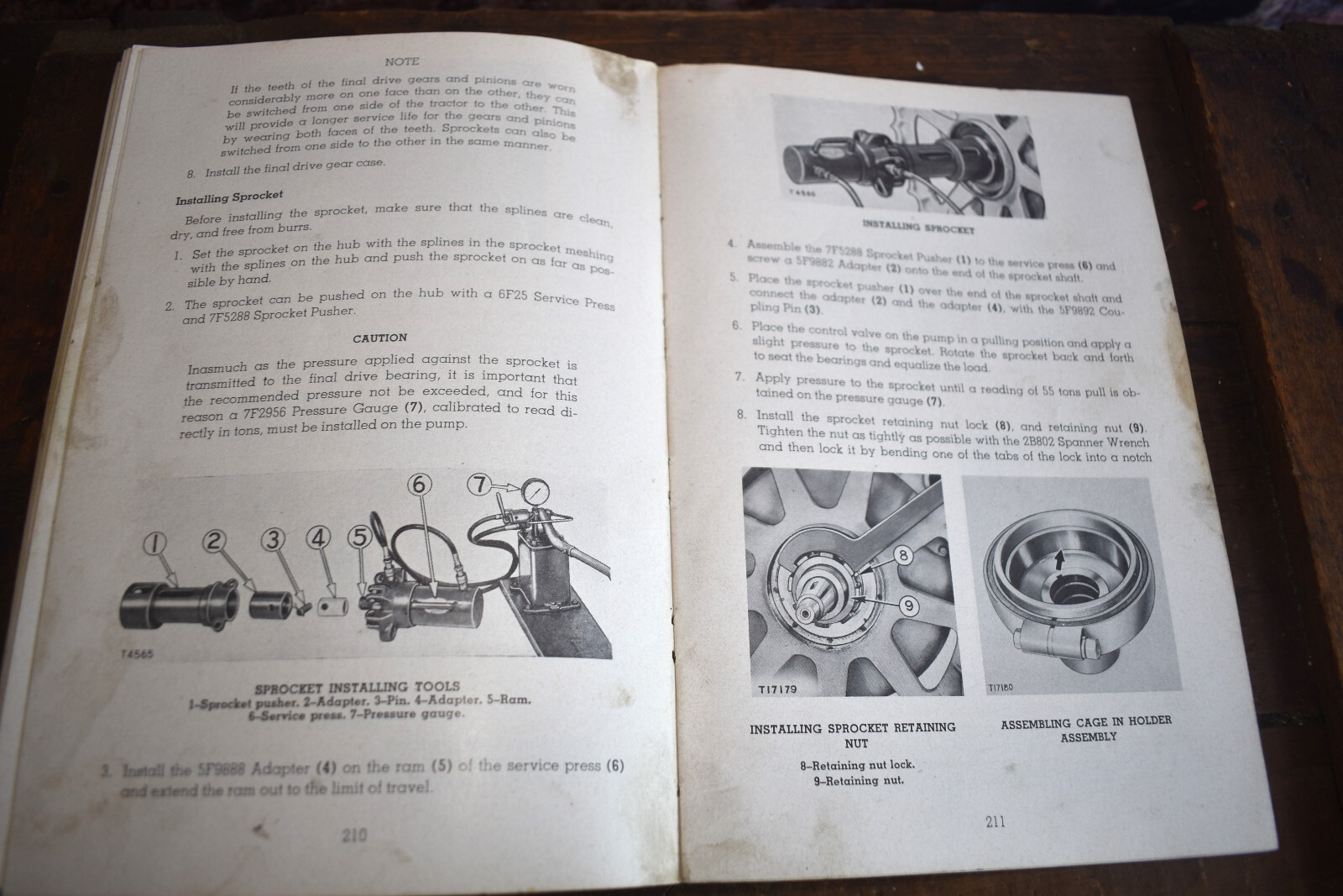 1950s Caterpillar Servicemen&rsquo;s Reference Book for D8 Tractor Repair Manual
