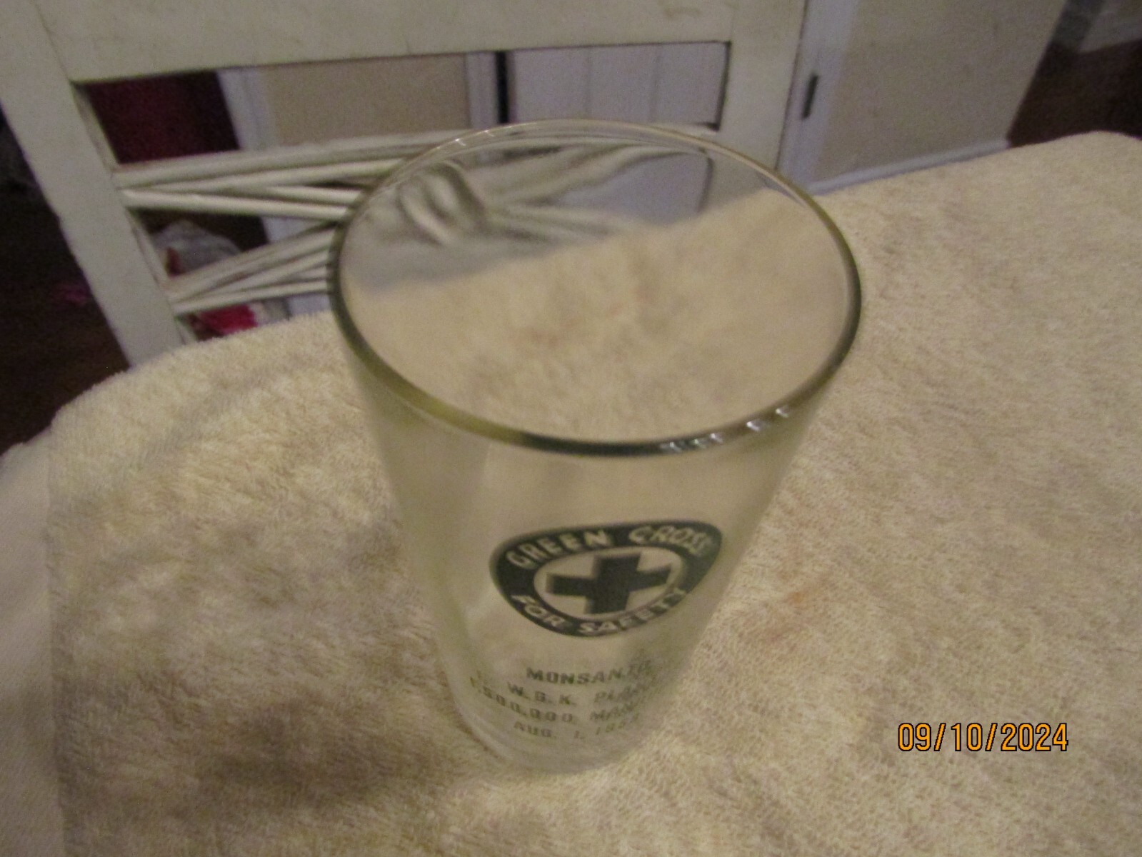 Vintage Monsanto WGK Plant 1500000 Manhours 1958 Green Cross For Safety 4&Prime; Glass
