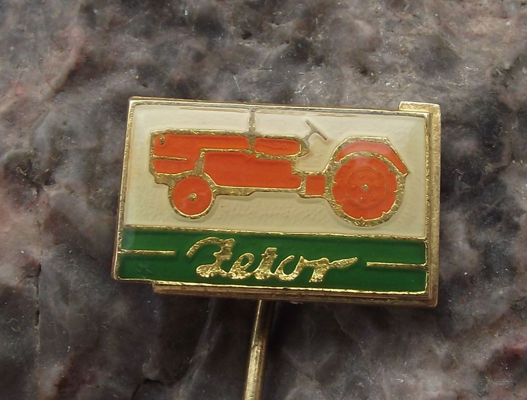 Antique Zetor Tractors Czech Agricultural Farming Machines Farm Orange Pin Badge