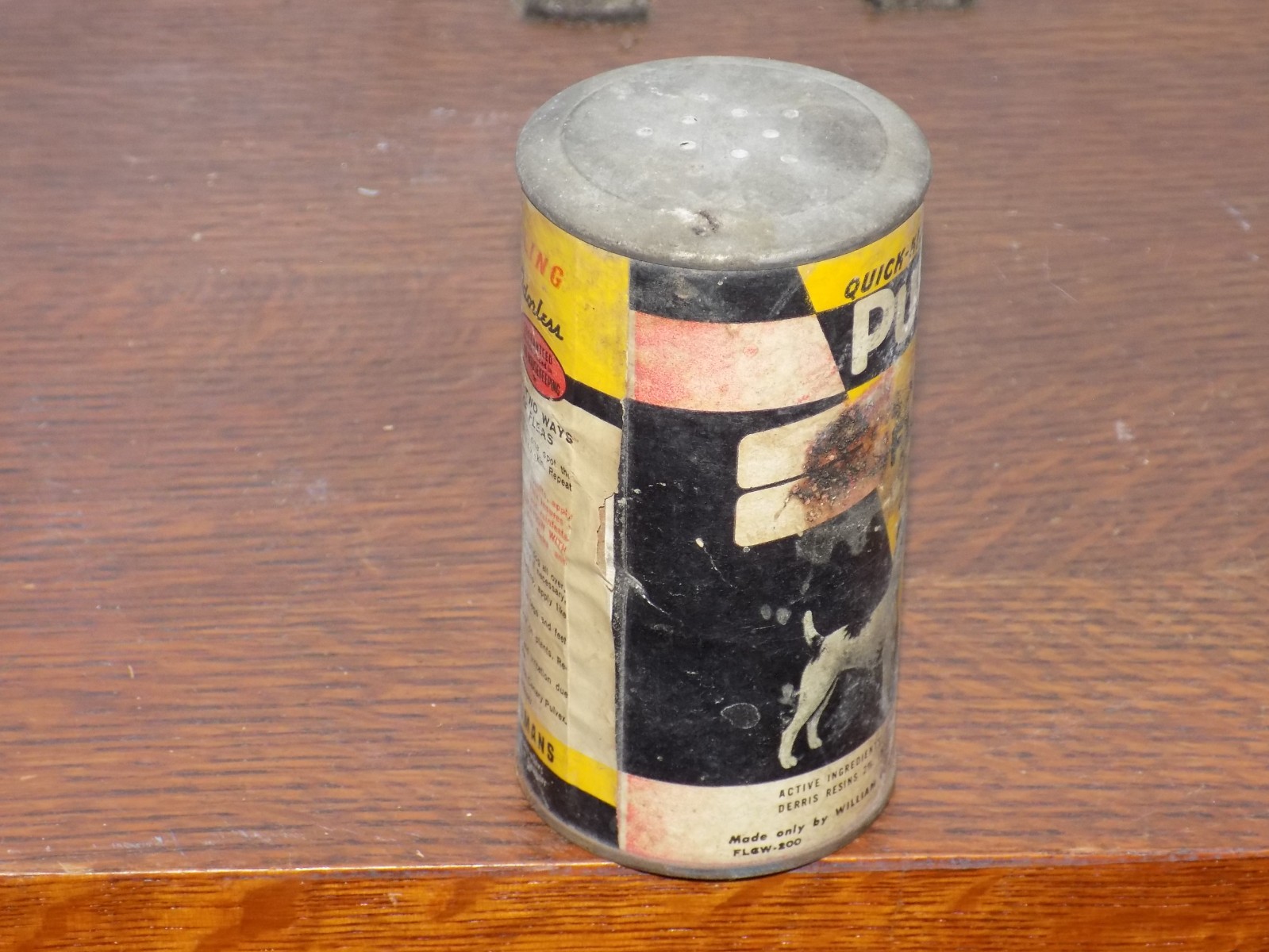 Vintage Pulvex Flea Powder EMPTY Cardboard 3 3/5 ounces Container