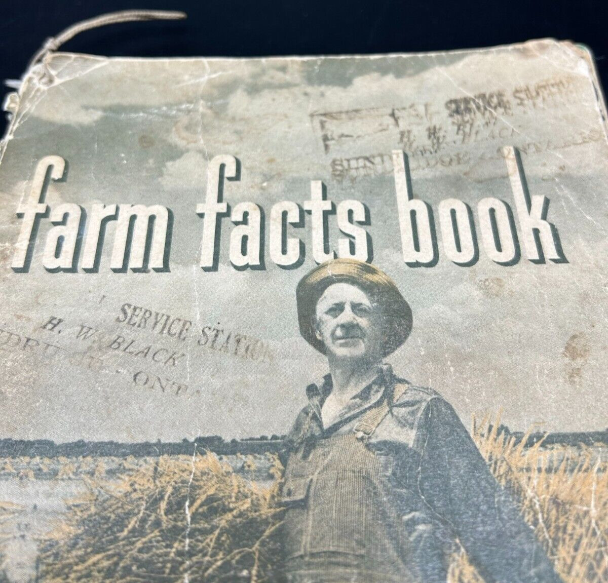 1945 Farm Facts Book-Cities Service Oils- Bonus Cheat Sheet for Measuring Cattle