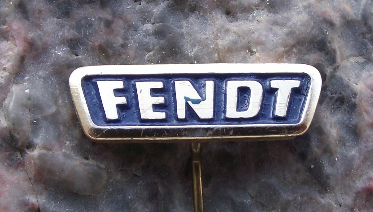 Vintage Fendt German Farming Tractor Agricultural Machinery Company Pin Badge