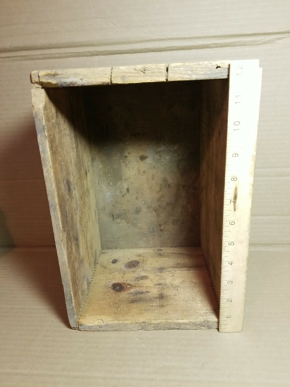 Neverslip Manufacturing Co New Brunswick New Jersey Calked Horse Shoes Box Crate