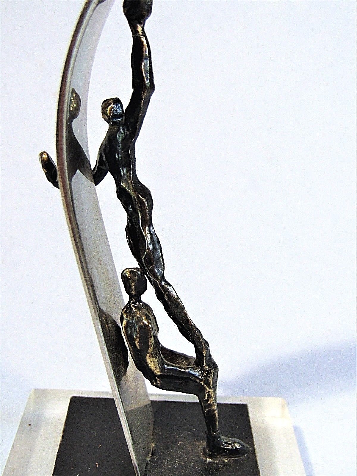 MID-CENTURY MODERN MINIATURE SCULPTURE ADVERTISING SYSTEMATE NUMAFA