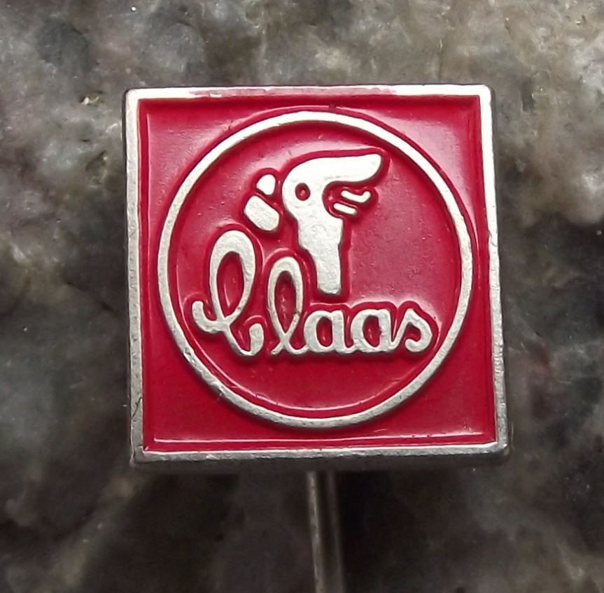 Antique Claas Tractors Combine Harvester Agricultural Equipment Pin Badge