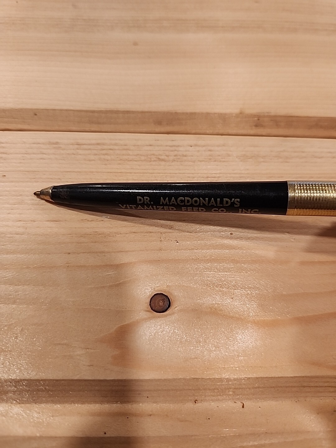 Vtg Dr MacDonald&rsquo;s Vitamized Feed Co Pen Fort Dodge Iowa