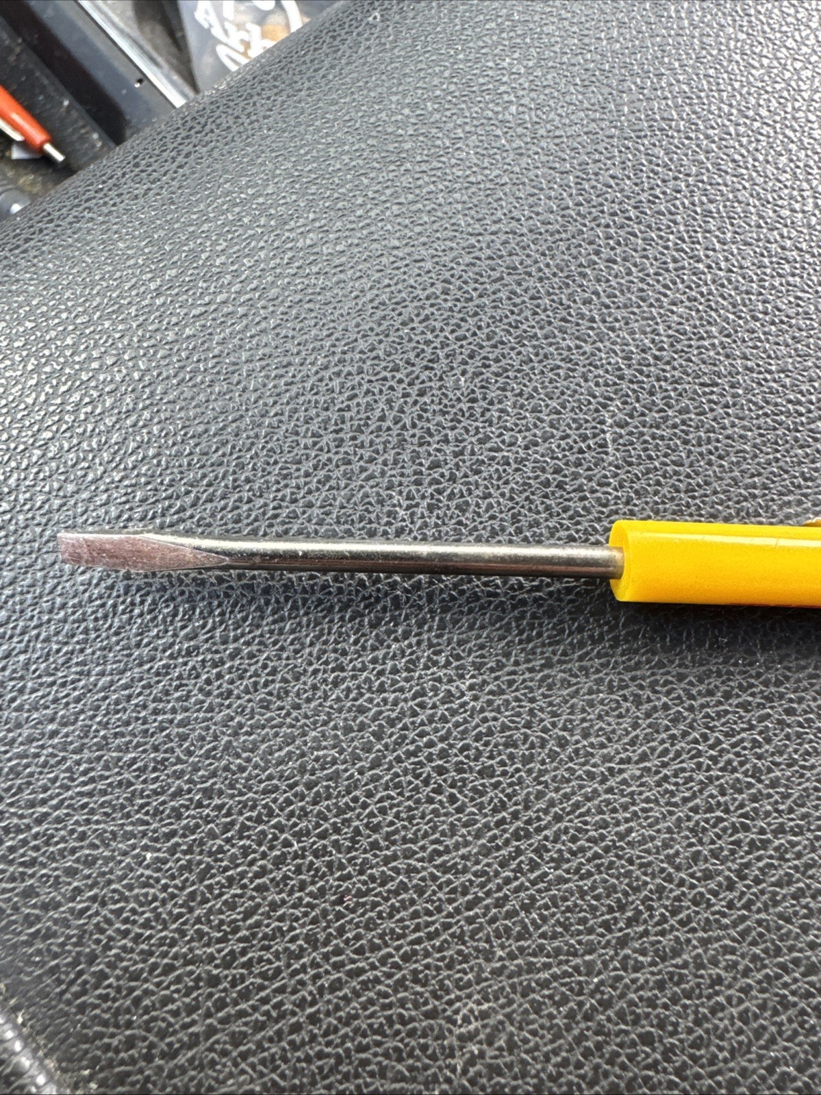 Vintage Sperry New Holland Dealer Advertising Screwdriver With Pocket Clip
