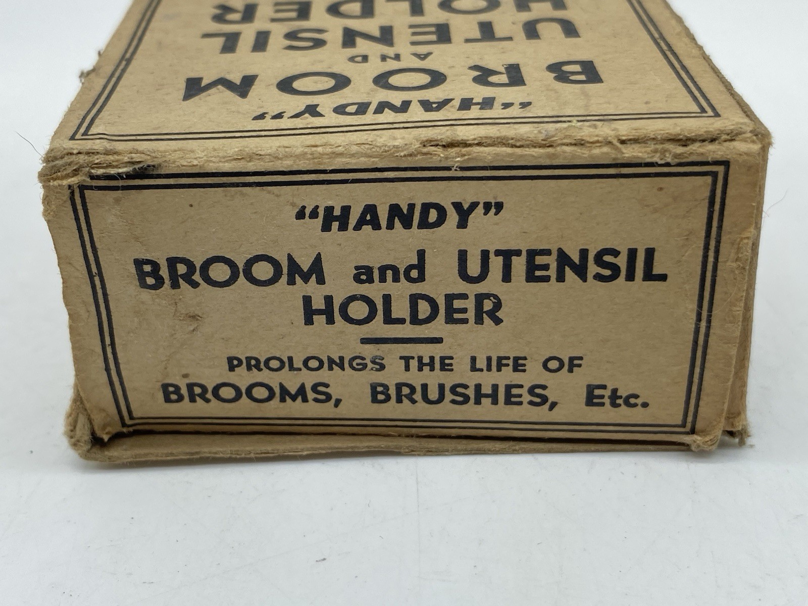 VTH Handy Broom & Utensil Holder w Original Box Minneapolis Moline Tractor