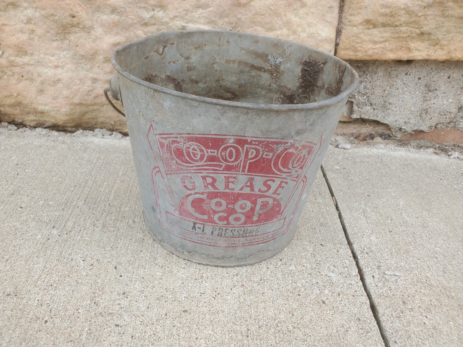 7&Prime; Small Galvanized Metal Bucket Co-op Grease XL Pressure Axle Farm Cooperative