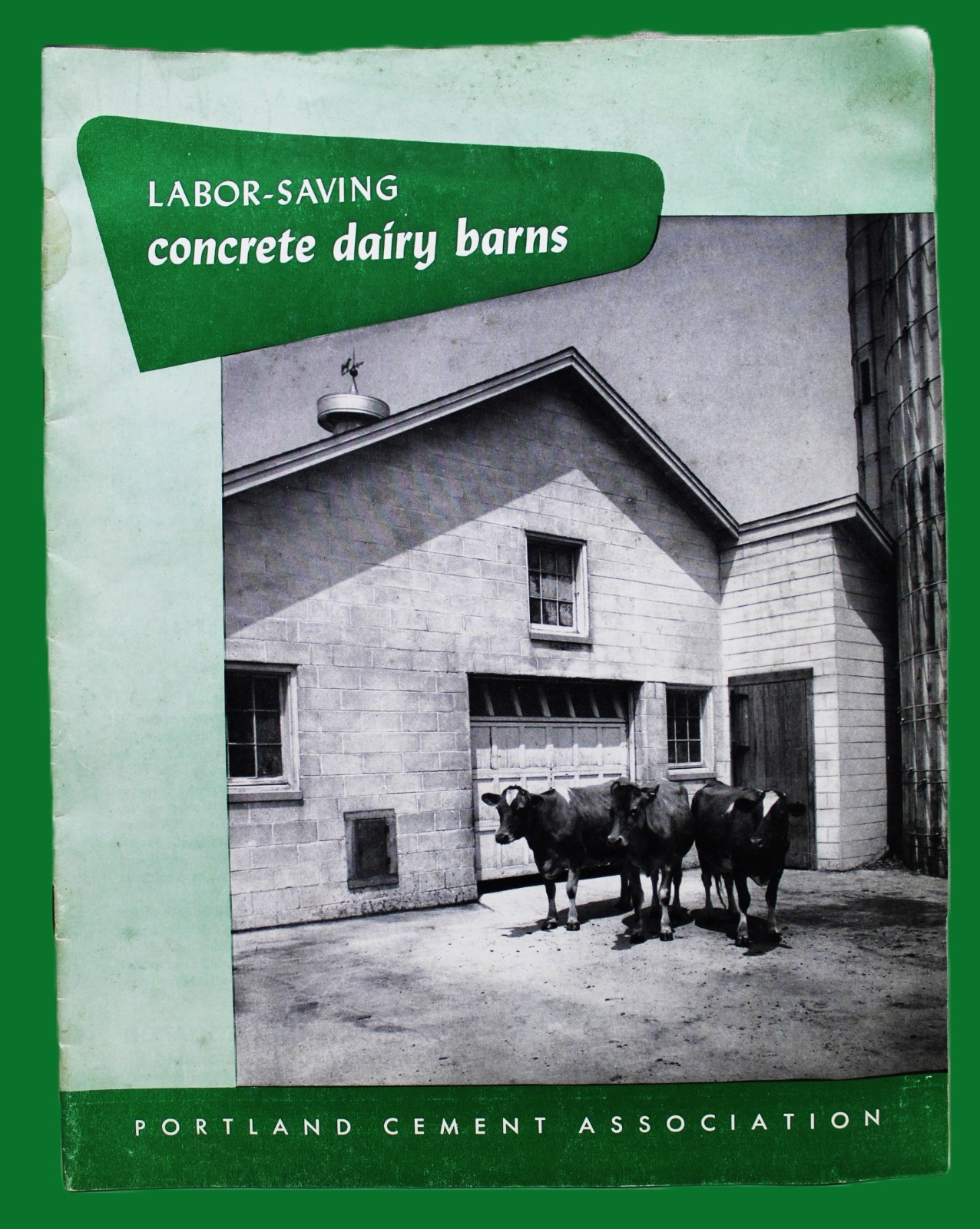PORTLAND CEMENT CONCRETE DAIRY FARMING BARNS ADVERTISING BROCHURE 1953 VINTAGE