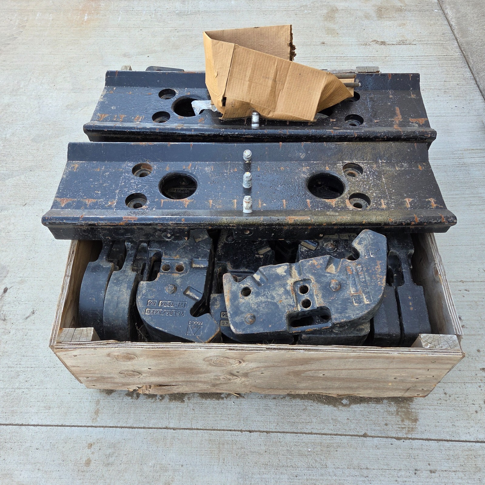 Undercarriage Weight Bank for Challenger MT800C Series, 3071 lbs / 1393 kg